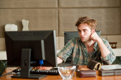 Каждый четвертый мужчина считает, что никто никогда не влюбится в него