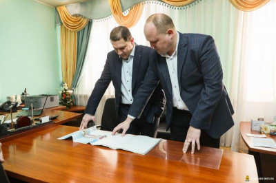 Сутенер среди школьников: новая работа Юрия Сибирякова